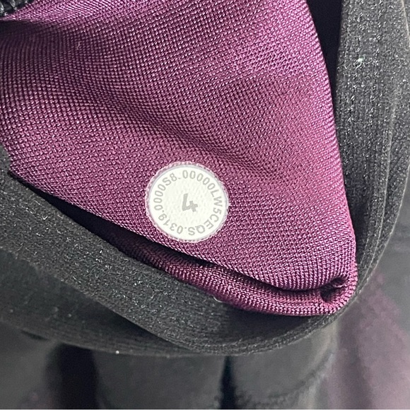 Lululemon Mapped Out High-Rise Tight 28" Black / Marvel size 4 yoga stretch gym - Picture 12 of 12